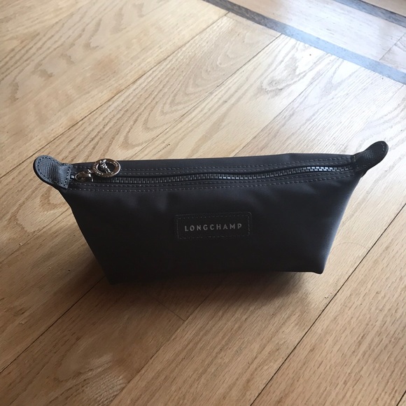 longchamp neo cosmetic case